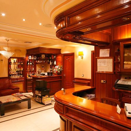马德里 维多利亚三世旅馆酒店 外观 照片